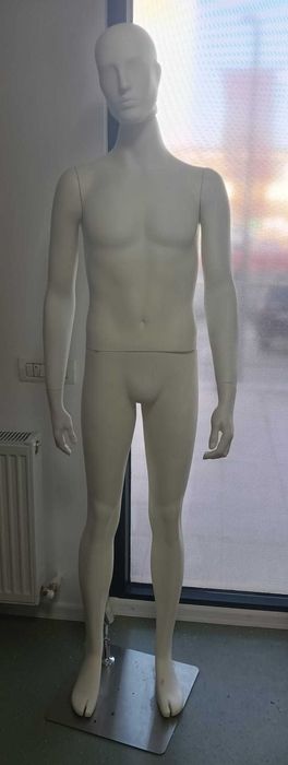 Manechin masculin din fibra de sticla