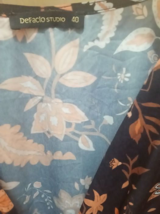 Платья женские продам