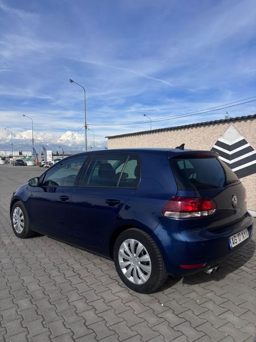 VOLKSWAGEN Golf 2011 — imagine 2