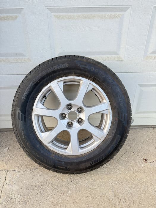 Vand roti Audi Q5 .Cauciucuri noi!!!236.65.17 Furtune