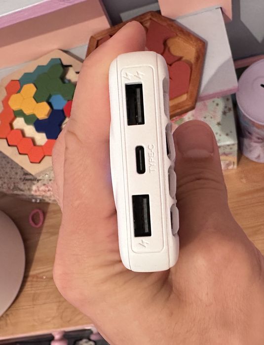 Новый пауэрбанк (powerbank)