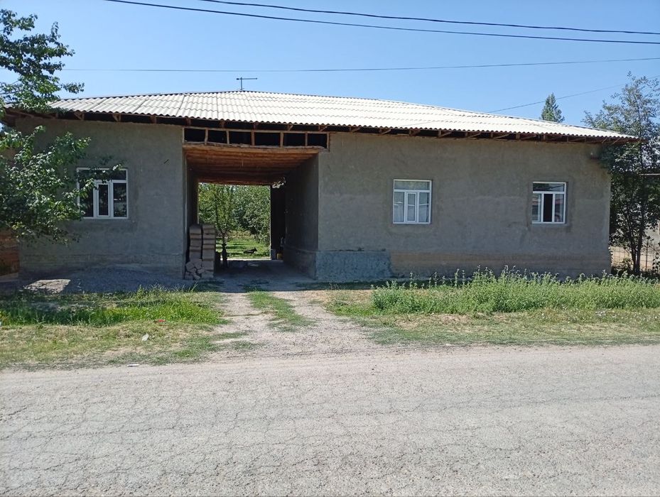 Uy sotiladi 12 sotix