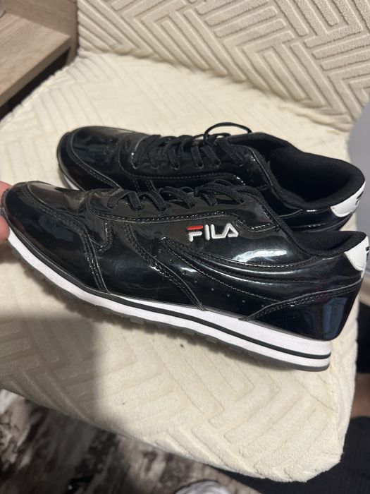 Маратонки FILA