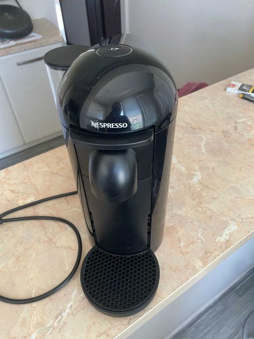 Кафемашина с капсули Nespresso VERTUO KRUPS XN-900