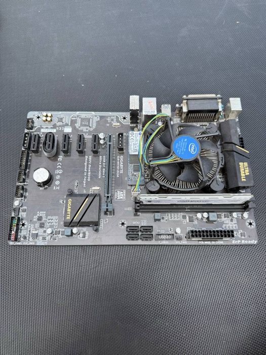 Материнская плата Gigabyte H110-D3A