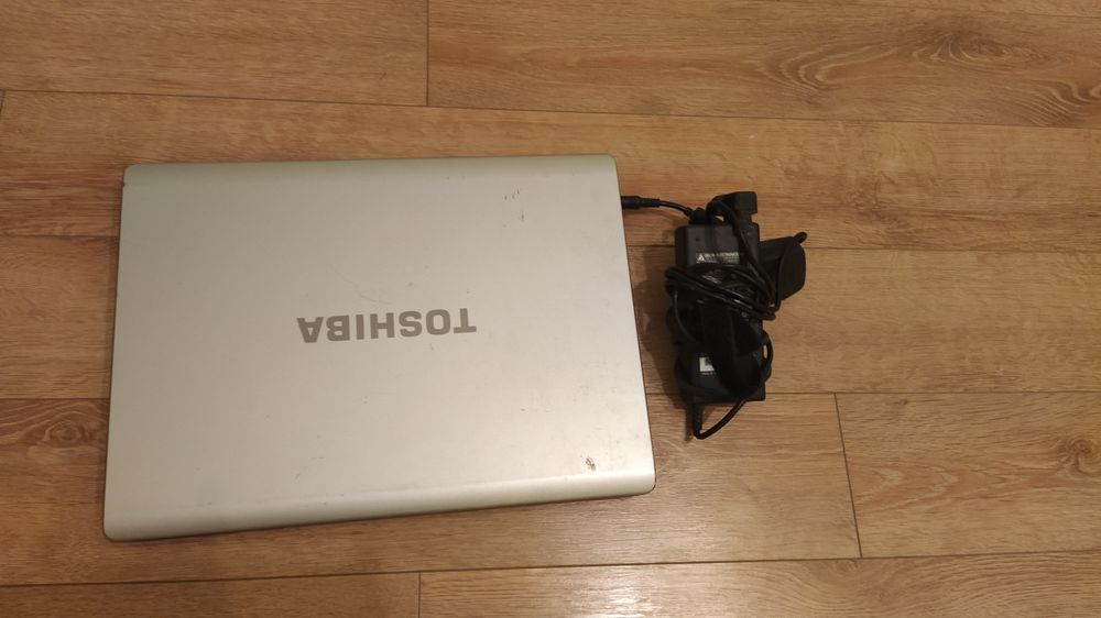 Лаптоп HP Toshiba