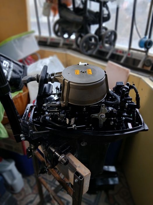 Продам мотор Меркури 9,9-15