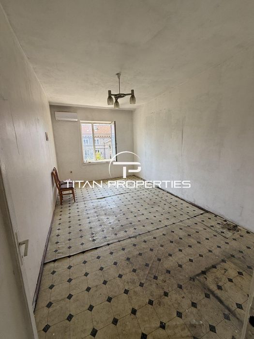 Продава се Двустаен апартамент в Пловдив, Каменица 1 - 70 кв.м за 1572 €/кв.м - Снимка #2