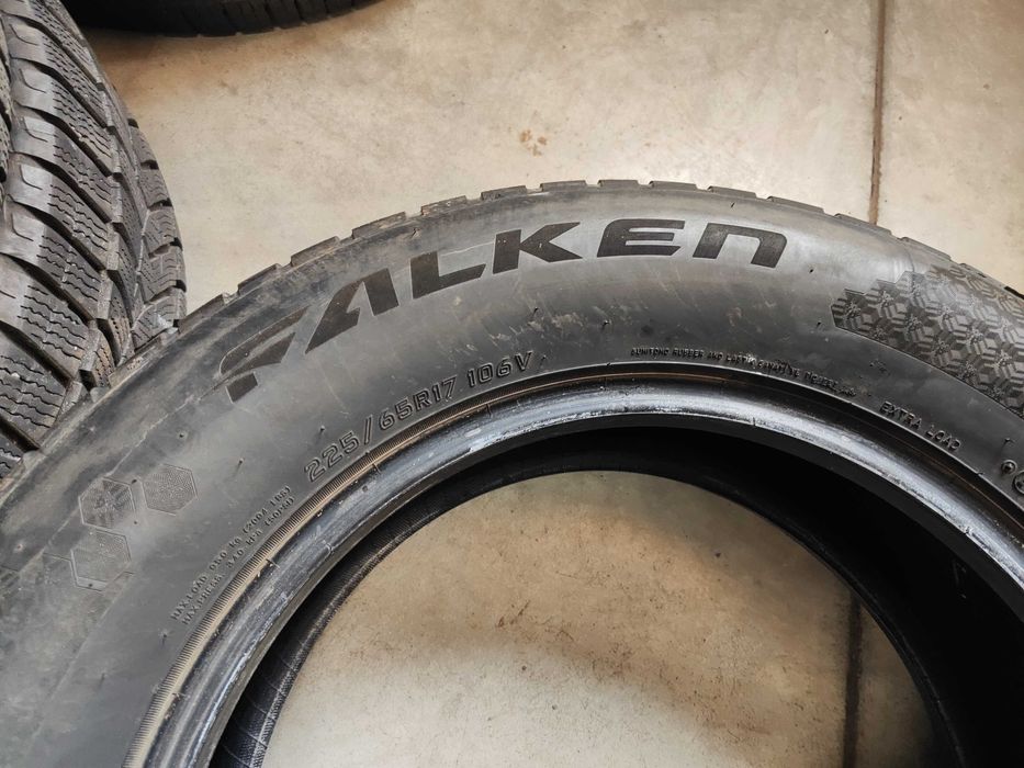 4бр.зимни гуми 225/65/17 Falken