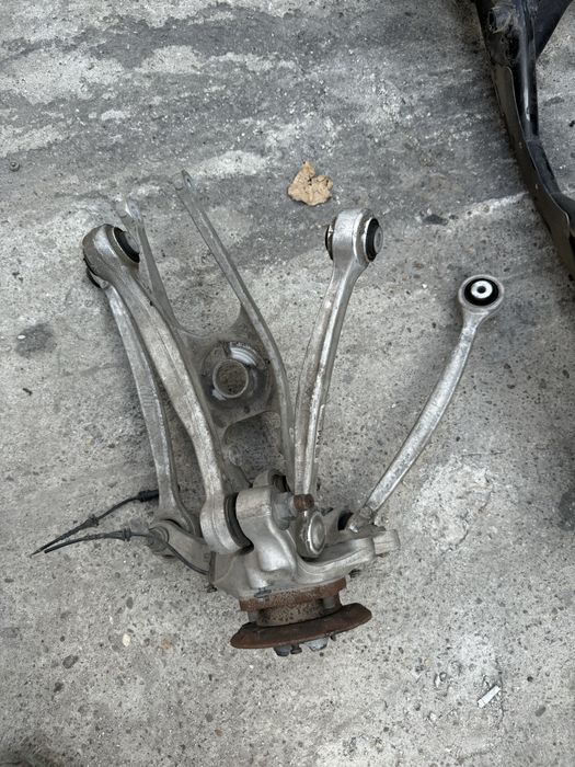 Bmw m3 g80 m4 g82 задно дясно окачване бмв м3 г80 м4 г82 окачване