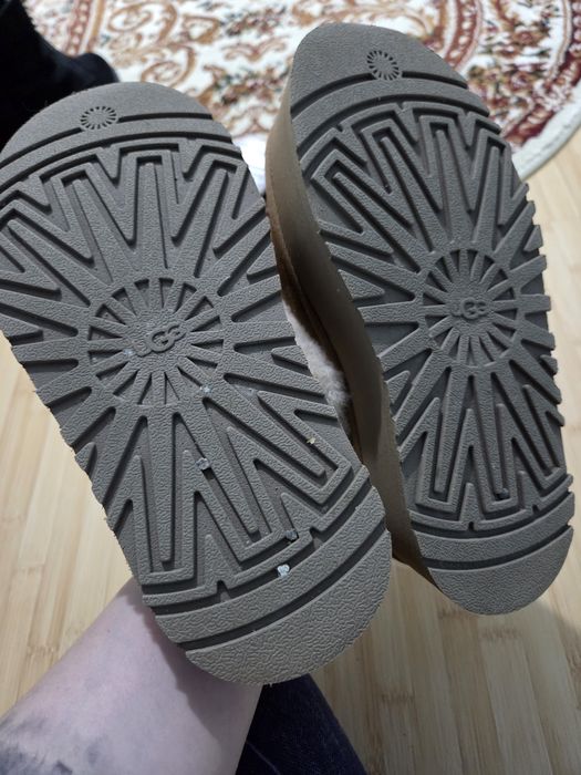 Ugg Funkette mărimea 36
