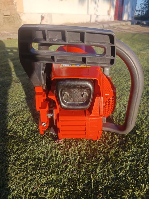 Husvarna că nouă