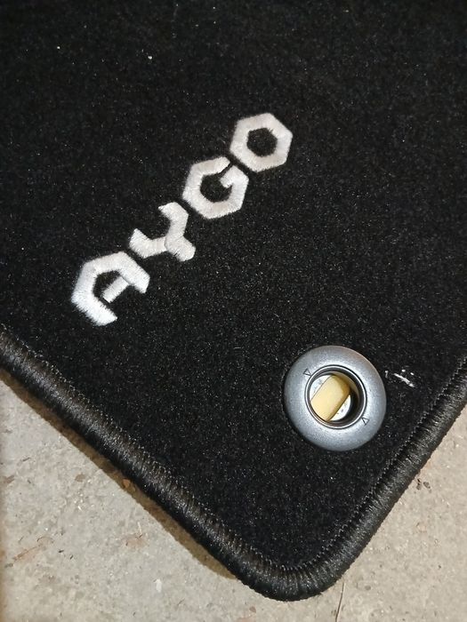 Стелки за toyota aygo