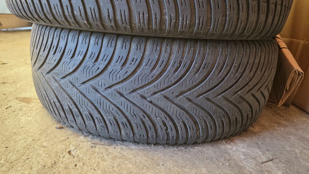 Anvelope iarna 205/55/16 kleber si 215/40/17 trei la pret de doua