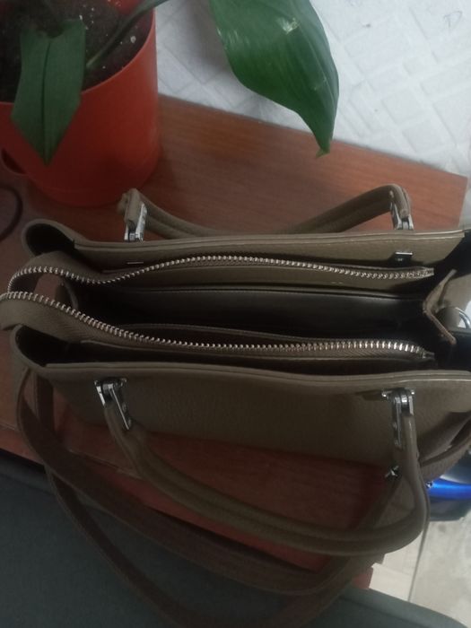 Продам Сумку в отличном состоянии