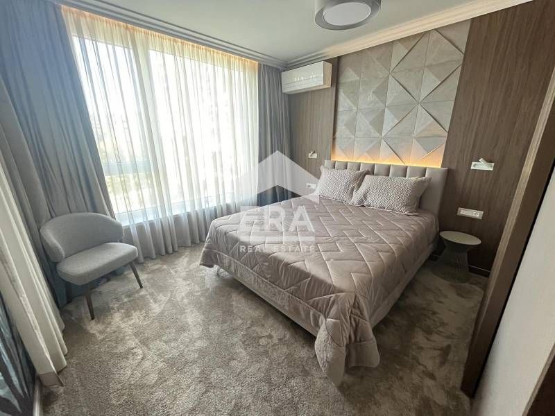 Продава се Тристаен апартамент в Варна, Възраждане 1 - 108 кв.м за 2593 €/кв.м - Снимка #10