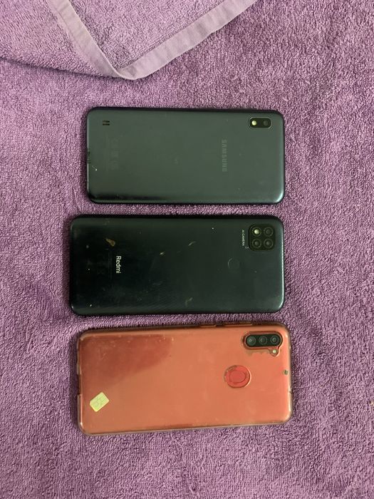 Продам телефоны на запчасти