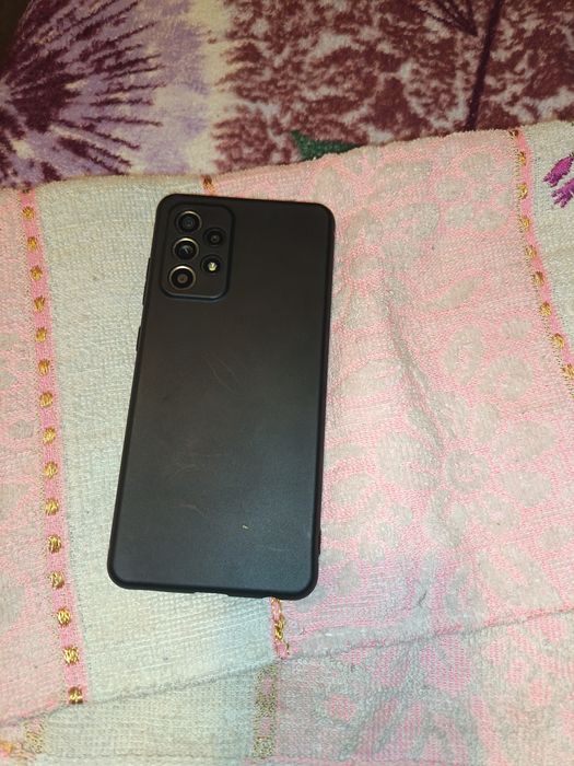 Vând Samsung a 52s și Poco x4 pro 5 g