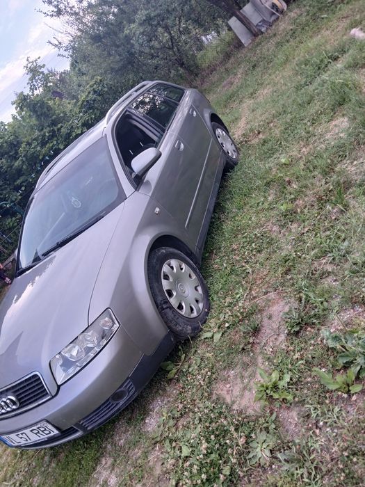 AUDI A4 Avant 2003 — imagine 2