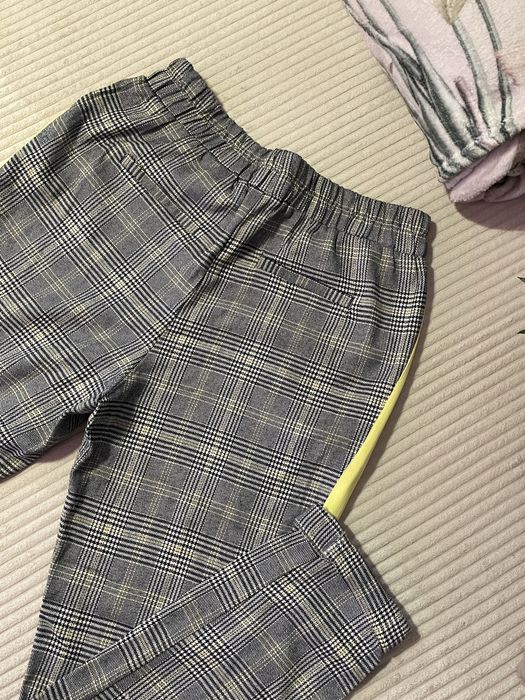 Кариран дамски панталон с електрикова лента