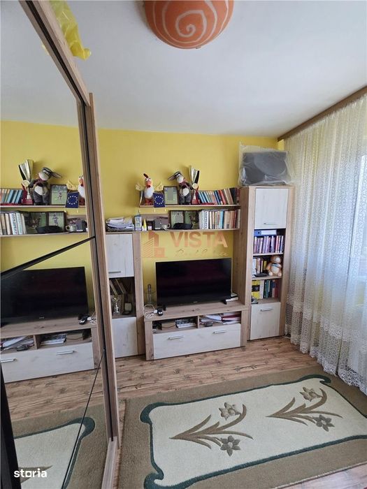 Apartament 4 camere, zona Astra