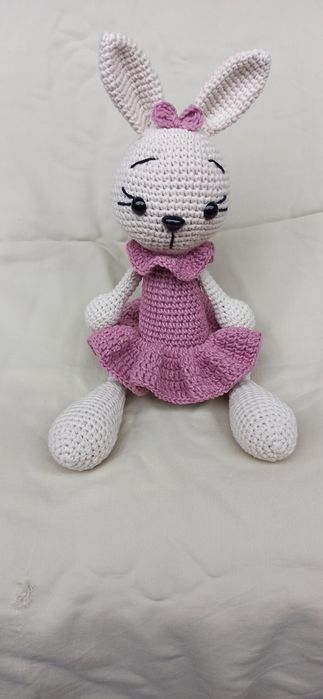 Плетени играчки - зайчета