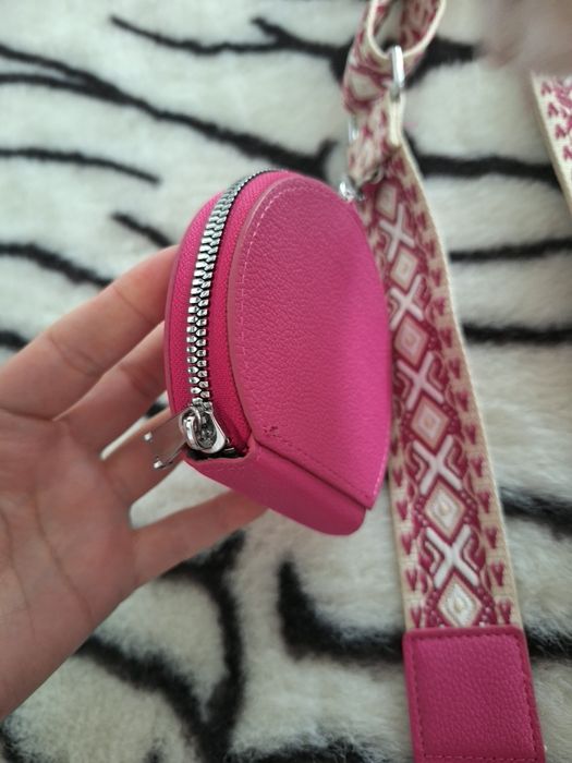 Geanta crossbody noua.