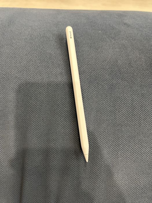 Ipad air 4 64 gig apple pencil 2