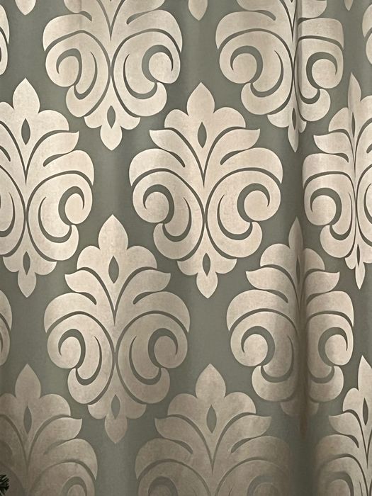 Продам шторы в Тиффани цвете