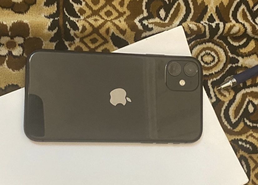 Iphone 11 64gb.
