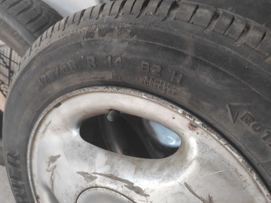 Гуми с джанти алуминиеви...