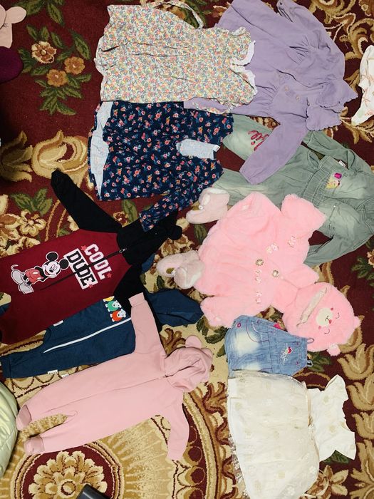 Продается Детские одежды для девочек в хорошем состояний