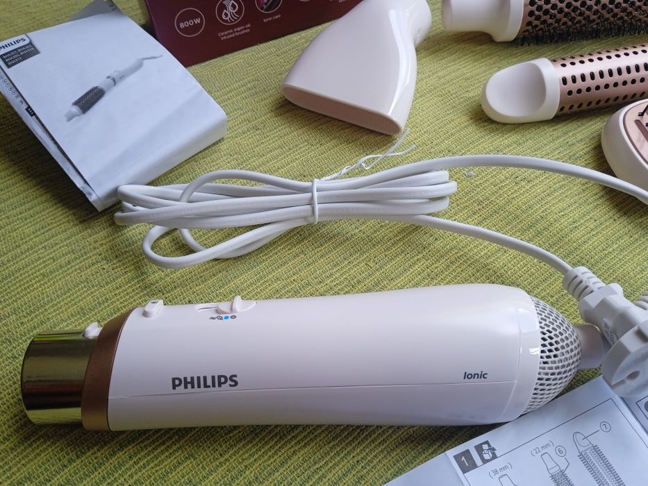 Нов уред за оформяне на прически Philips Airstyler 3000