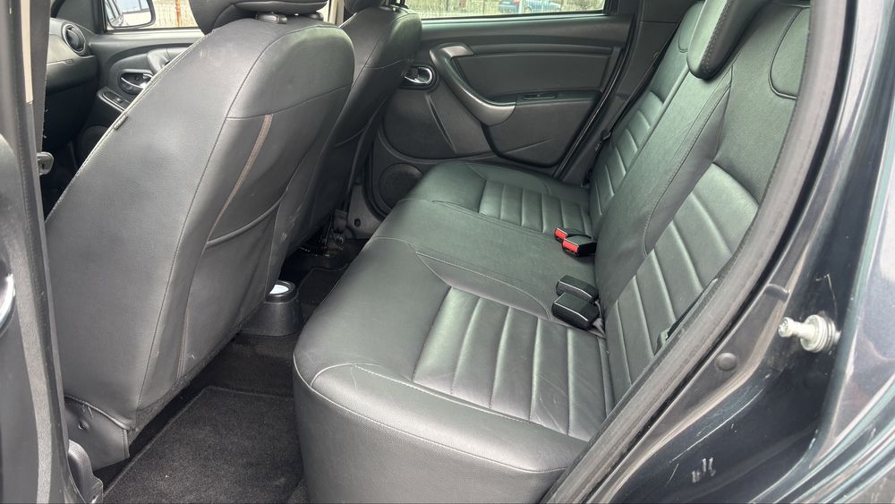 Dacia Duster an 2014 model facelift / posibilitate Rate / RAR efectuat