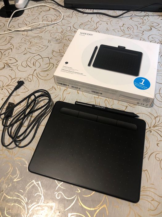 Графический планшет Wacom Intuos Small CTL-4100K-N черный