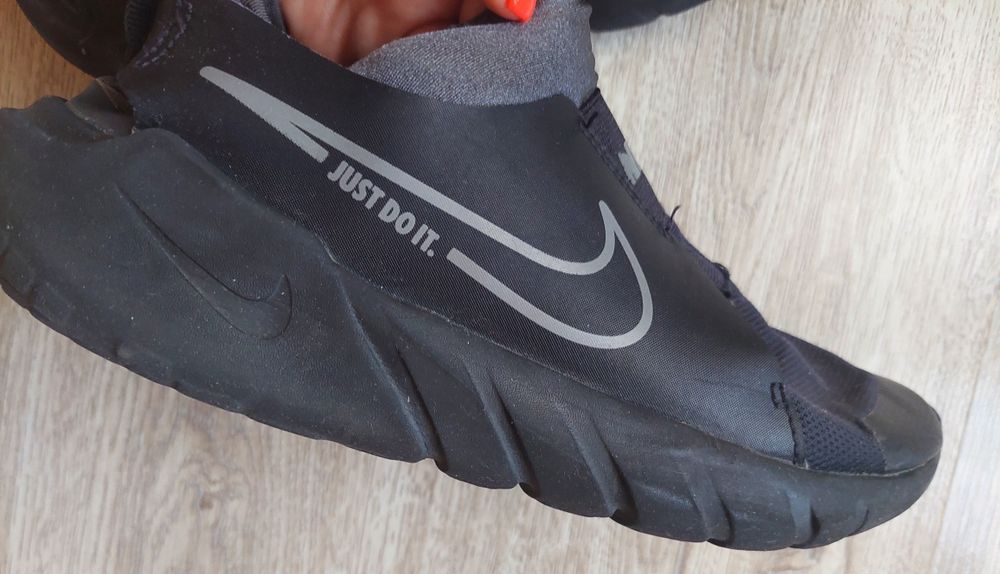 Детски летни маратонки NIKE