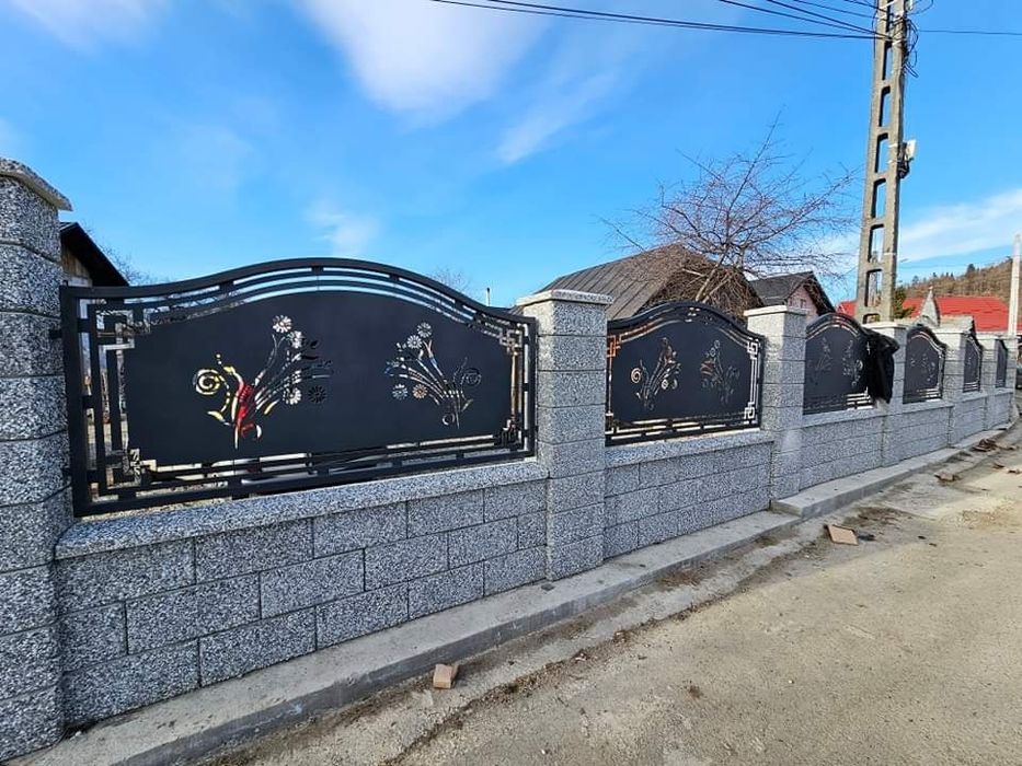 Porți din tablă decupată