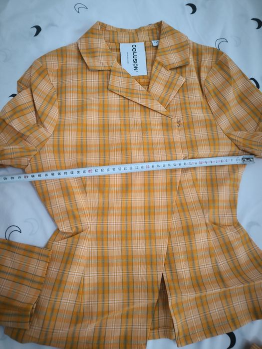 Set din două piese cu pantaloni evazați,tare frumos
