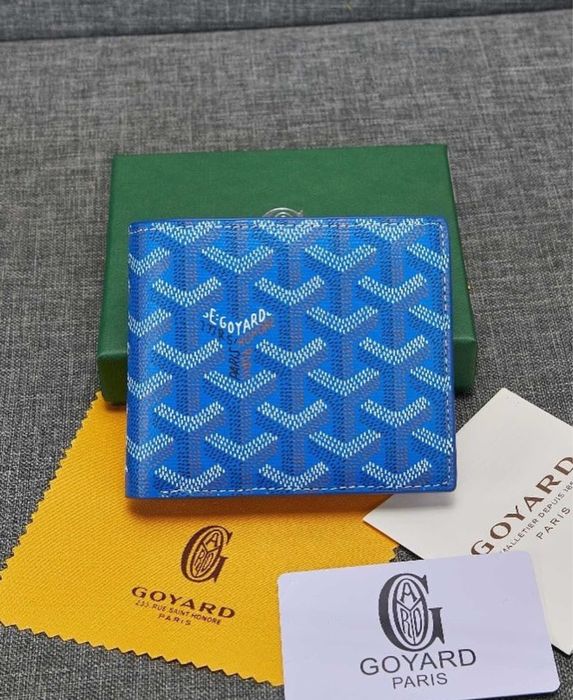 Протфейли Goyard и Louis Vuitton