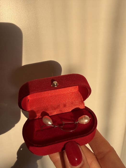 Бижута с перли - обеци брошка колие гривна