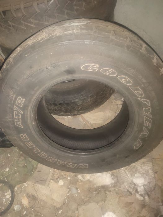 Продам комплект резины