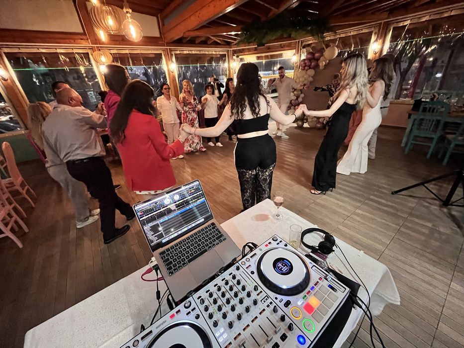 DJ Sensation /Атанас Кръстев/ Професионален Диджей