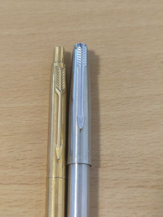 Pix Vintage Parker 45 Flighter si Parker Classic Insignia Gold ambele made in USA