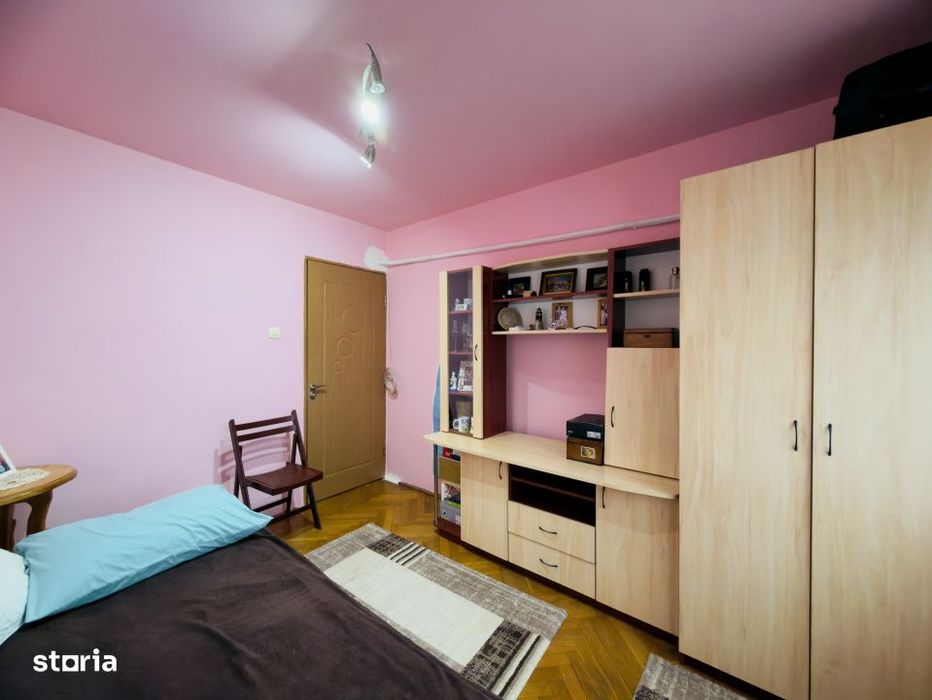 Apartament 4 camere, decomandat, etaj 2, 78mp in Bucovina