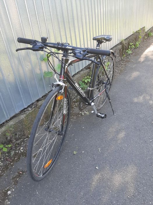 Vând bicicletă scott în stare bună semicursă echipată Shimano