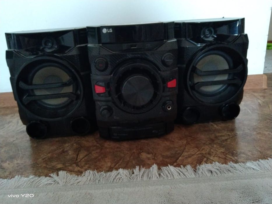 Продам музыкалный центр