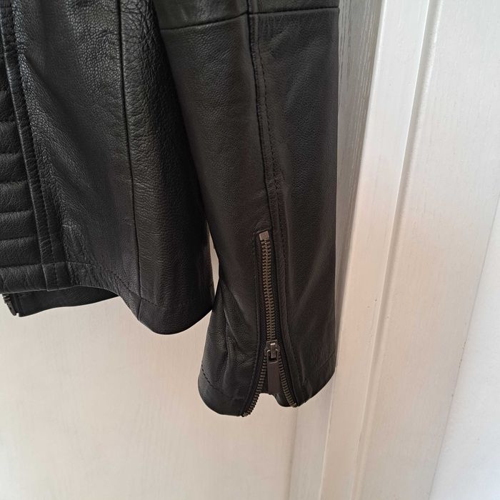 НАМАЛЕНИЕ на черно кожено яке/ест. кожа/-рокерски тип-99лв.от 149лв.