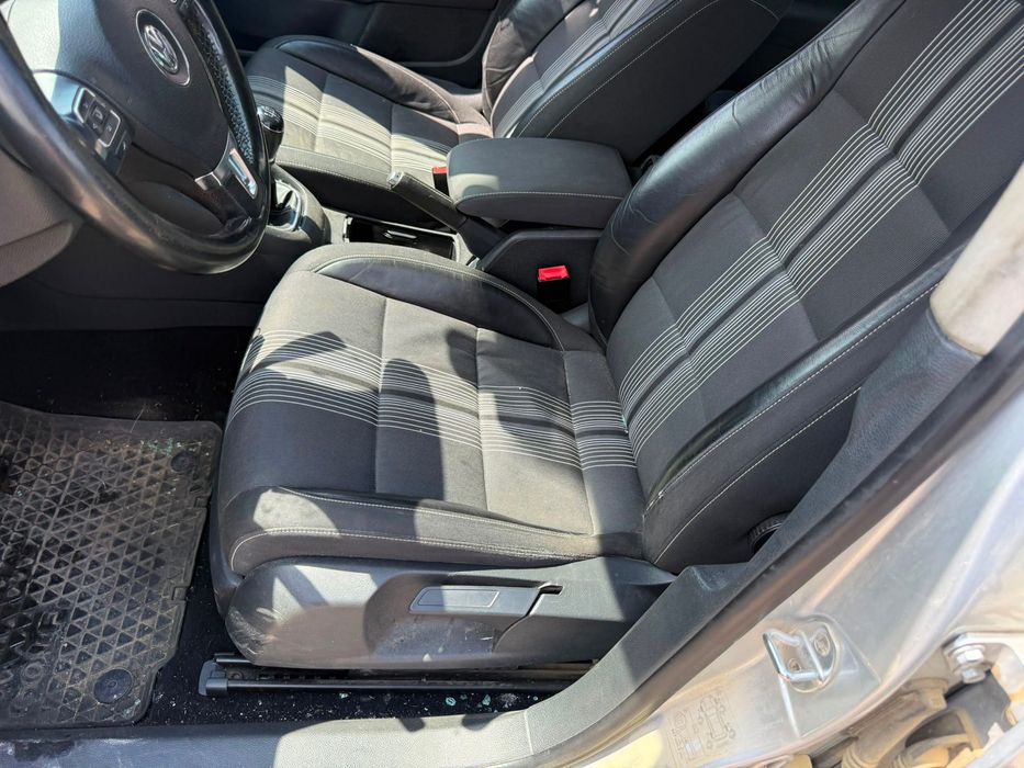 Dezmembrez Vw golf 6 2011 break 1.6 tdi CAY argintie LA7W volan stanga