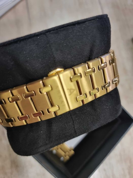 Златист автоматичен часовник Trendhim