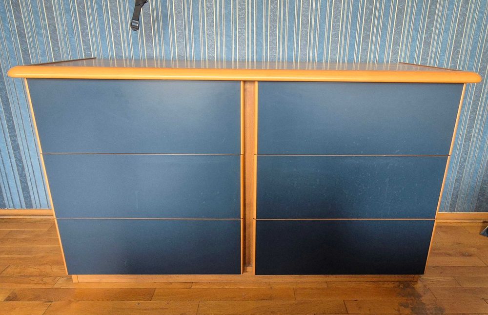 Cпален комплект, италиан. произ. в много добро състояние-масивно дърво